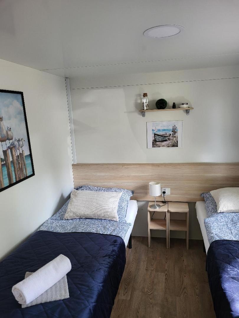 Mobilheim Andrea Wunderschoene Ferienwohnung Direkt Am Meer Езера Экстерьер фото
